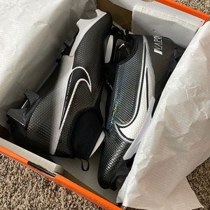 Nike Vapor Edge Pro 360 Football Cleats size 10